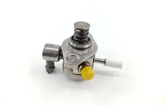Ford Mondeo MK IV Fuel injection high pressure pump AG9E9D376AA 0261520101