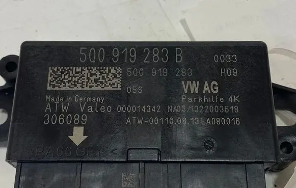 Audi A3 S3 8V Parking PDC control unit/module 5Q0919283B