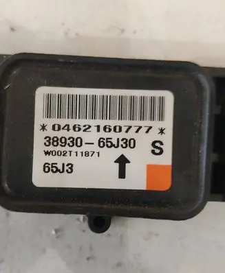 Suzuki Grand Vitara II Airbag deployment crash/impact sensor 3893065J30 W002T11871