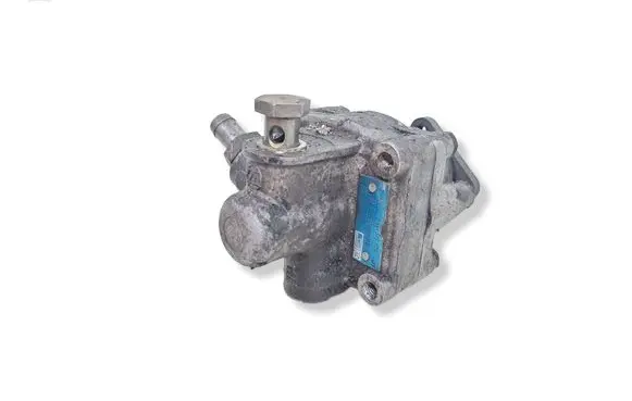 Audi A6 S6 C4 4A Power steering pump 048145155F