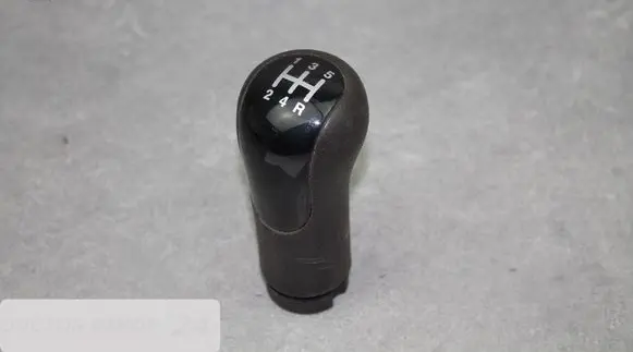 Ford Fiesta Gear lever shifter trim leather/knob 002323501