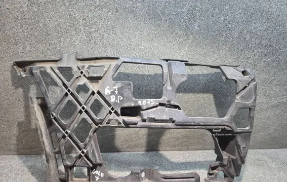 Volkswagen Golf VII Front bumper mounting bracket 5G0807724D