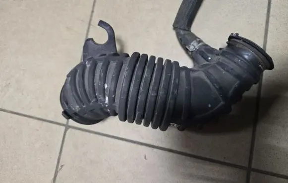 KIA Optima Air intake hose/pipe 28130D4701
