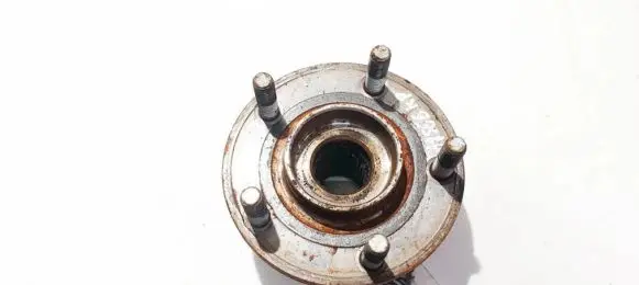 Chrysler Sebring (ST-22 - JR) Front wheel hub