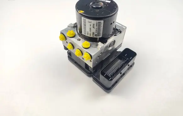 Mazda 3 II ABS Pump 8V612C405AG 10021204584 000404961D0