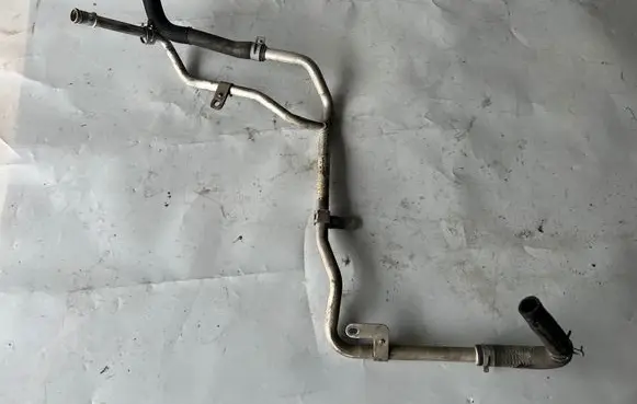 Dodge Durango III Engine coolant pipe/hose 