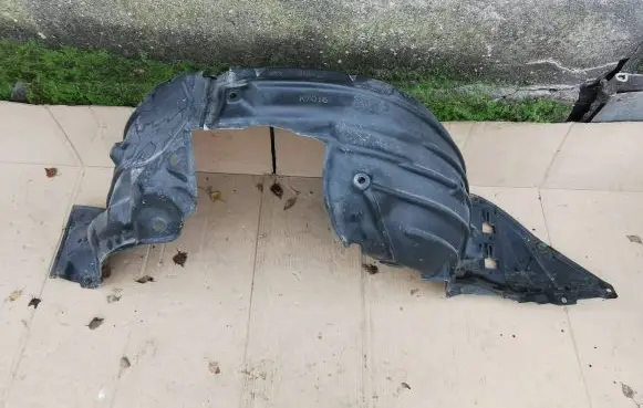 Mazda 3 II Front wheel arch liner splash guards B45A K7016