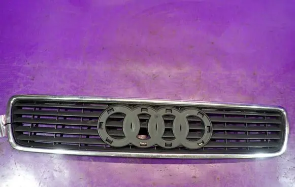 Audi A4 S4 B5 8D Front grill 8D0853651