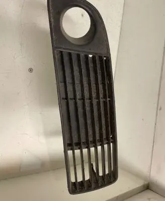 Audi A6 S6 C5 4B Front bumper lower grill 4B0807681J