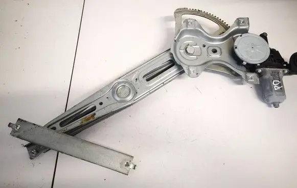 Toyota Auris 150 Sliding door window regulator with motor 