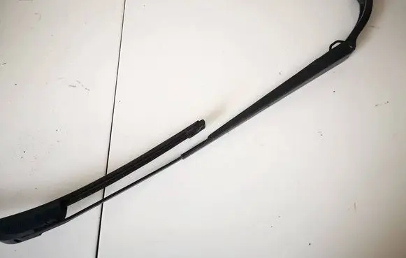 Subaru Legacy Front wiper blade arm