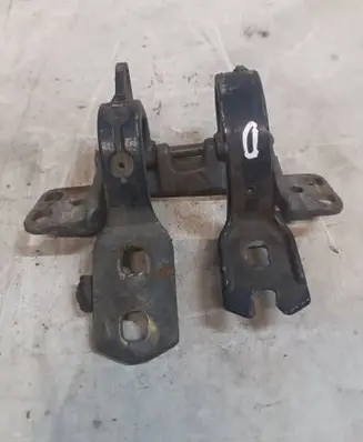 BMW 5 E39 Tailgate/trunk/boot hinge