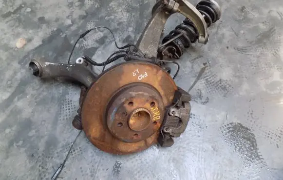 BMW 5 F10 F11 Front wheel hub spindle knuckle