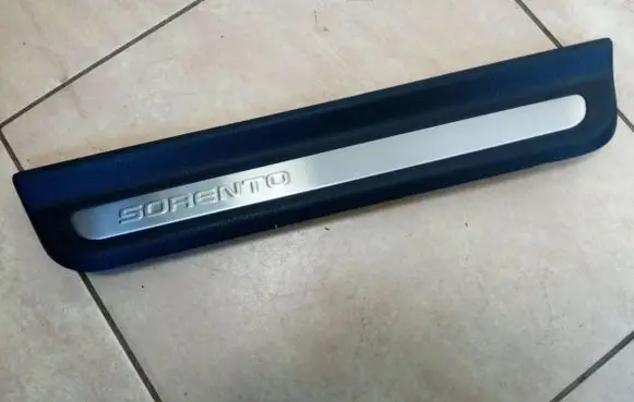 KIA Sorento Rear sill trim cover 85887C5100 NE68192