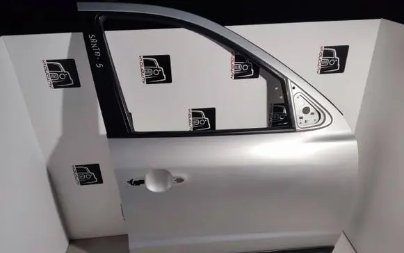 Hyundai Santa Fe Front door