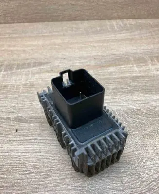Opel Frontera B Glow plug pre-heat relay 09132691 51299008