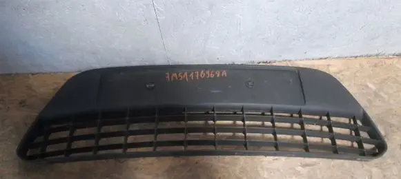 Ford Focus C-MAX Front bumper lower grill 7M5117B968A