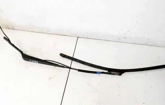 Volkswagen Crafter Front wiper blade arm a0018205944