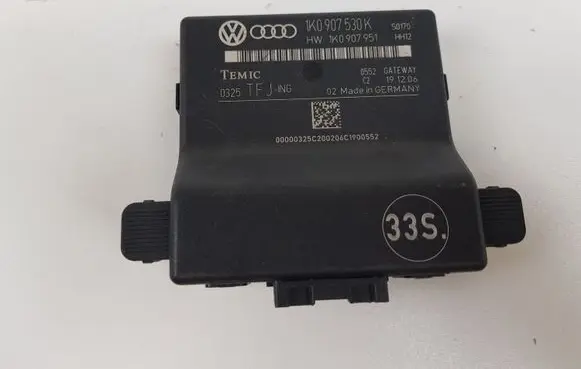 Audi A3 S3 8P Gateway control module 1K0907530K
