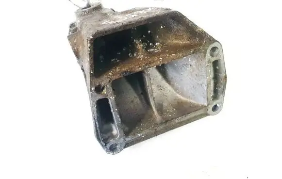 Mercedes-Benz ML W163 Engine mounting bracket