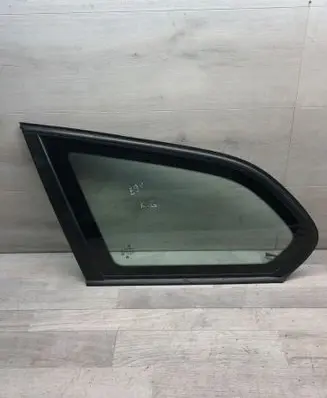 BMW 3 E90 E91 Rear side window 43R001582 E000231 DOT682M3236AS2