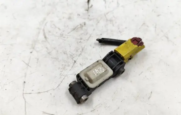 Audi A4 S4 B7 8E 8H Airbag deployment crash/impact sensor 8E0959651A