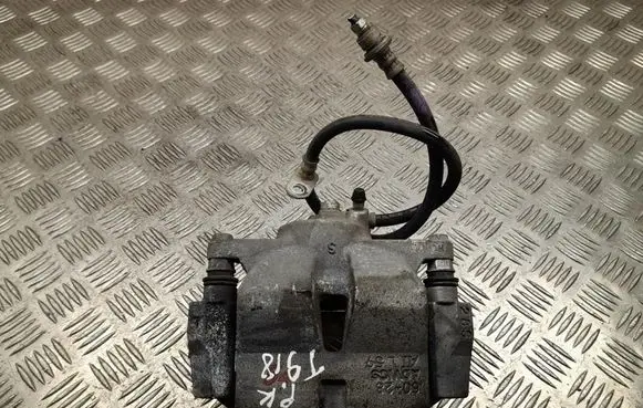 Toyota Prius (XV60) Front brake caliper 
