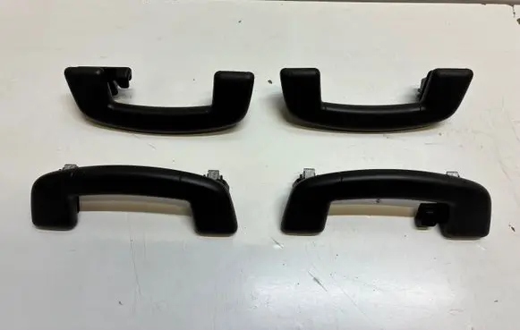 Seat Tarraco Front interior roof grab handle 5NA857643C 5NA857607C