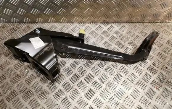 Mercedes-Benz Vito Viano W639 Brake pedal 6392901801 A6392901801