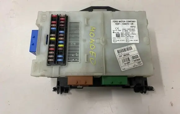 Ford Mondeo MK IV Fuse module 7G9T14A073CB 3659AF01125TP