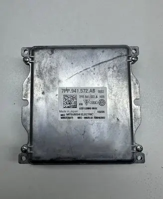 Audi Q7 4M Headlight ballast module Xenon 7PP941572AB