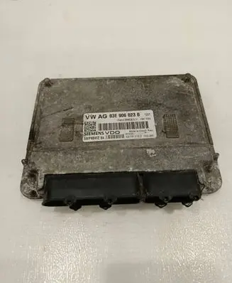 Skoda Fabia Mk2 (5J) Engine control unit/module 03E906023B 5WP4041204