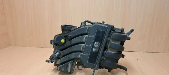 Volkswagen Golf V Intake manifold 06A133185JM 72238127 06A133185M