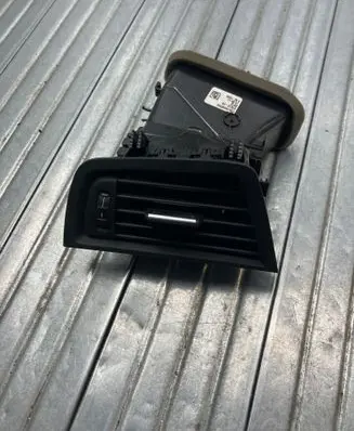 BMW 5 F10 F11 Dashboard side air vent grill/cover trim 9166883 9166889