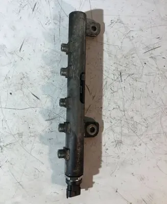 Opel Zafira B Fuel main line pipe 55209572 066765