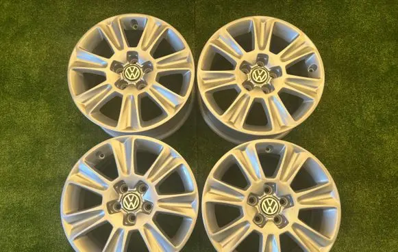 Audi A1 R15 alloy rim 