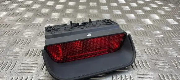 Honda CR-V Third/center stoplight