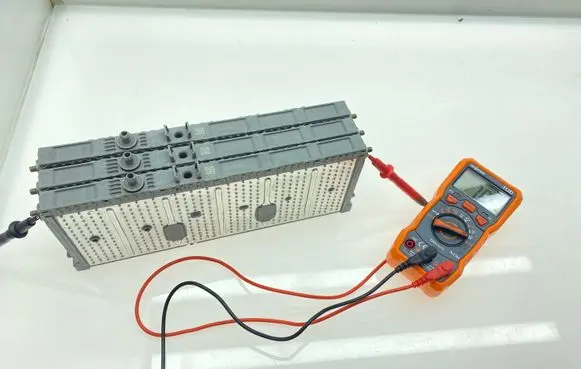 Toyota Camry Hybrid / electric car battery 