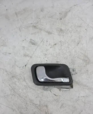 Mitsubishi Pajero Front door interior handle