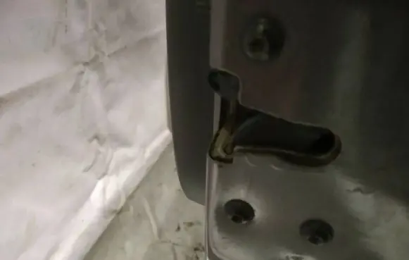 Ford Maverick Rear door lock