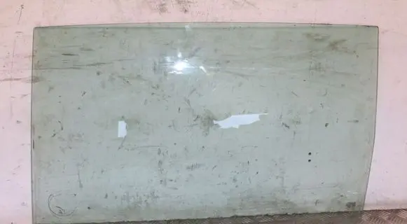 Seat Alhambra (Mk2) Rear door window glass