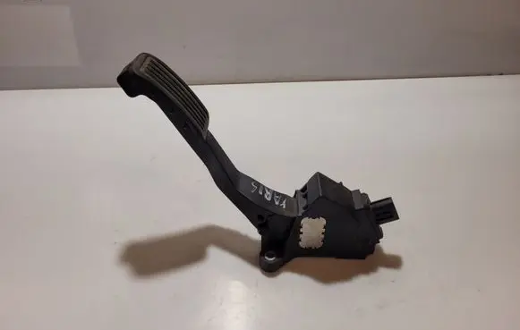 Toyota Yaris Accelerator throttle pedal 781100D010