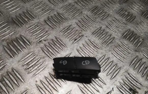 Mercedes-Benz C W204 Central locking switch button A2048706410 2048706410