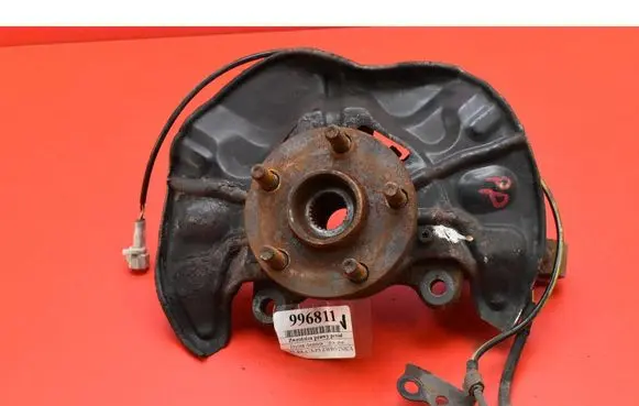Toyota Avensis Verso Front wheel hub spindle knuckle