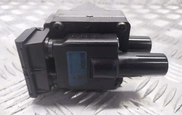 Mercedes-Benz C AMG W202 Spark distributor 0001582485