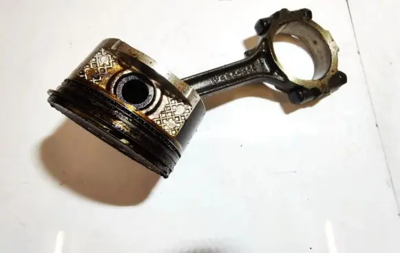 Dodge Caravan Piston with connecting rod 4654355D