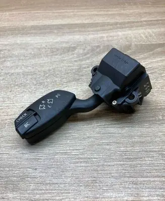BMW 5 E60 E61 Indicator stalk 6924103 01106720