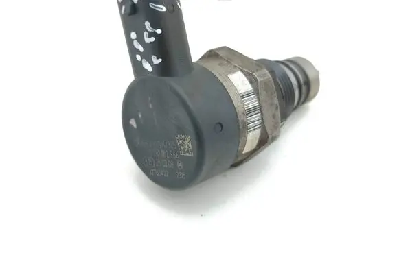 Honda Accord Fuel pressure regulator 0281002966 32765422 250308