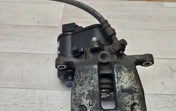 Volvo V60 Rear brake caliper 