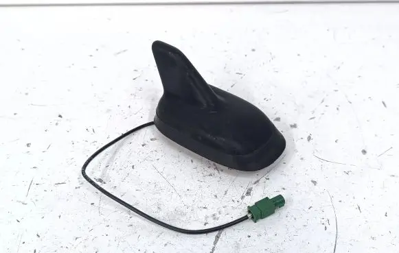 Volkswagen Jetta VI Radio antenna 3C0035507Q